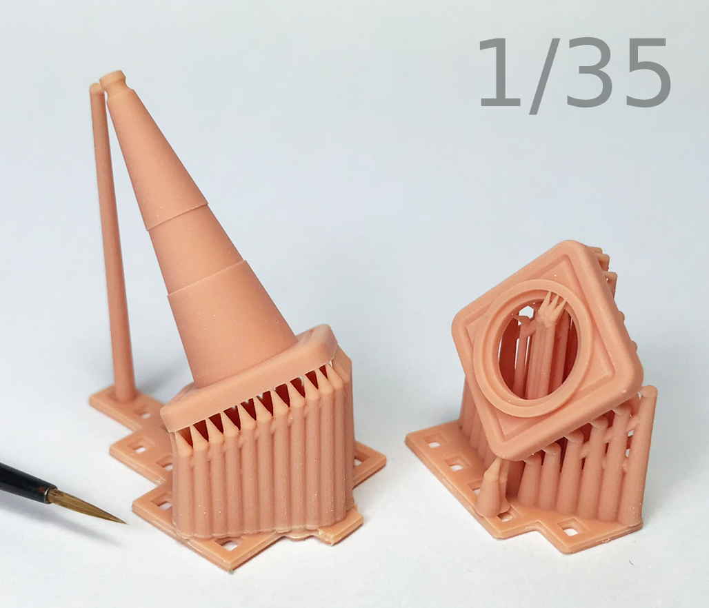 1/24 Traffic Cones and Bases