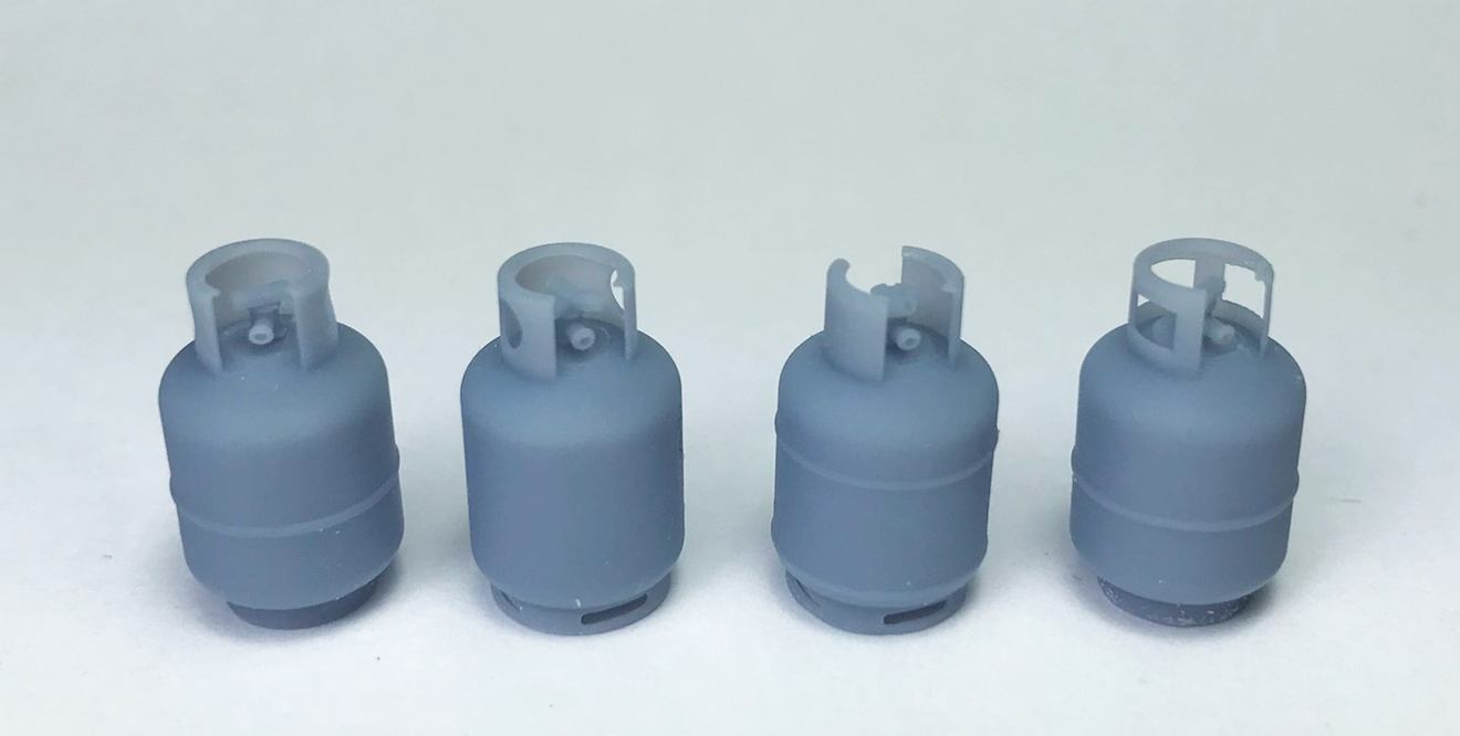 1/35 Propane/Butane Cylinders - Medium