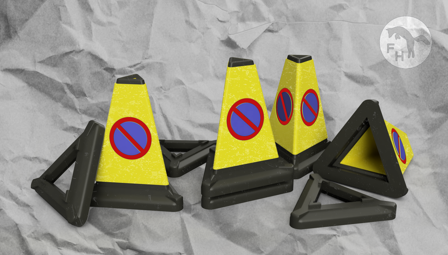 1/24 Triangular Traffic Cones and Bases