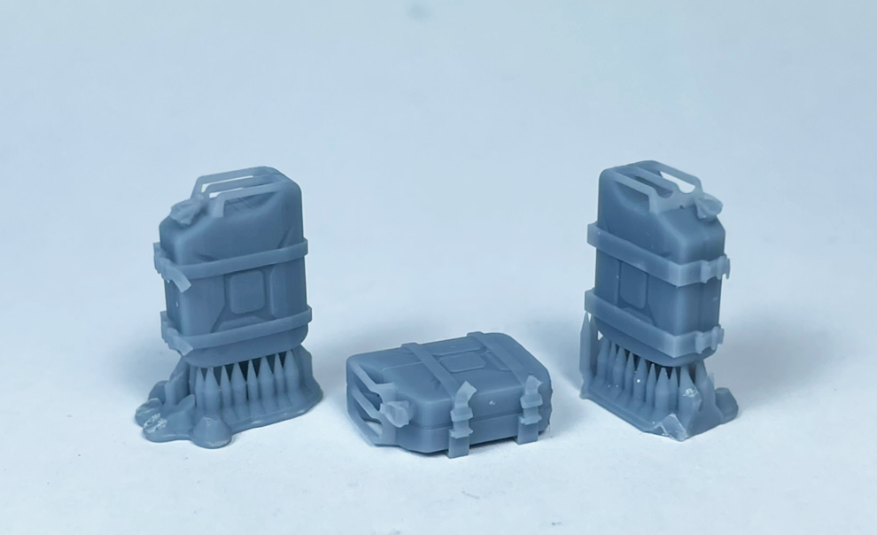 1/35 Stowed Jerry Cans