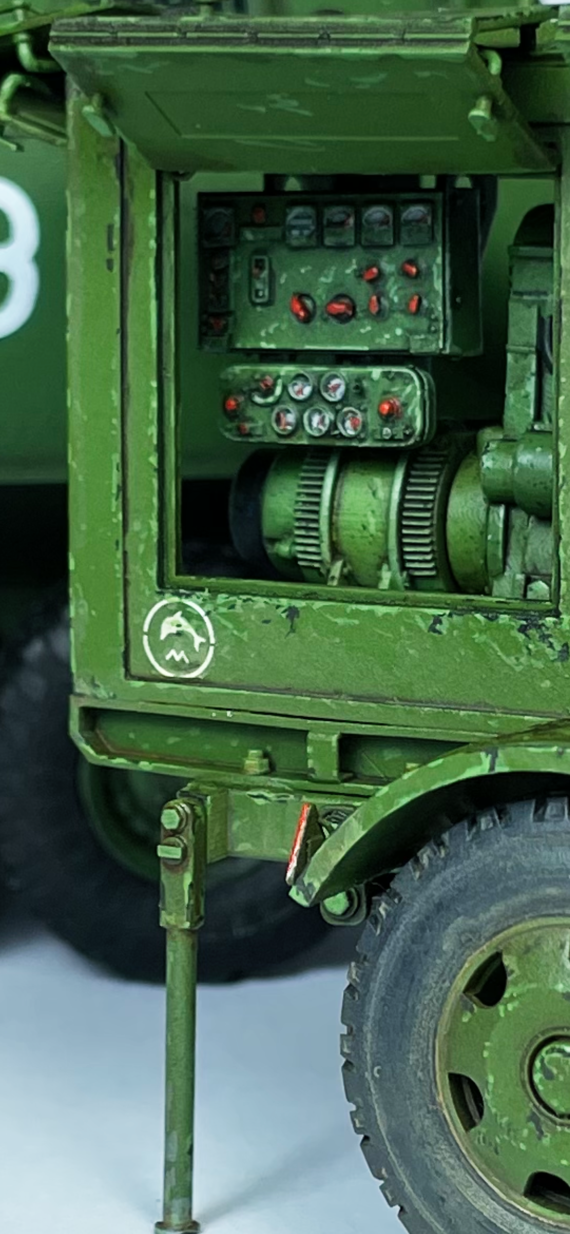 1/35 Large Military Generator Trailer