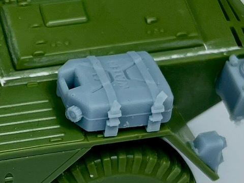 1/35 Stowed Water Containers